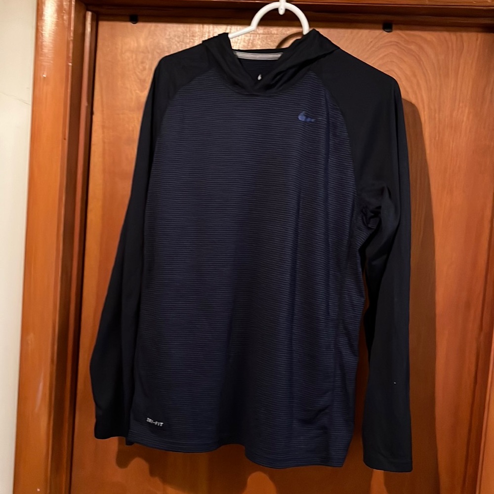 Nike DRI-FIT hoodie tee / size: L